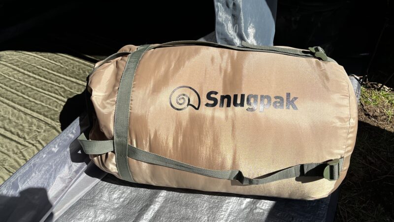 ベースキャンプスリープシステム 【Snugpakのコスパ最強シュラフで快眠 